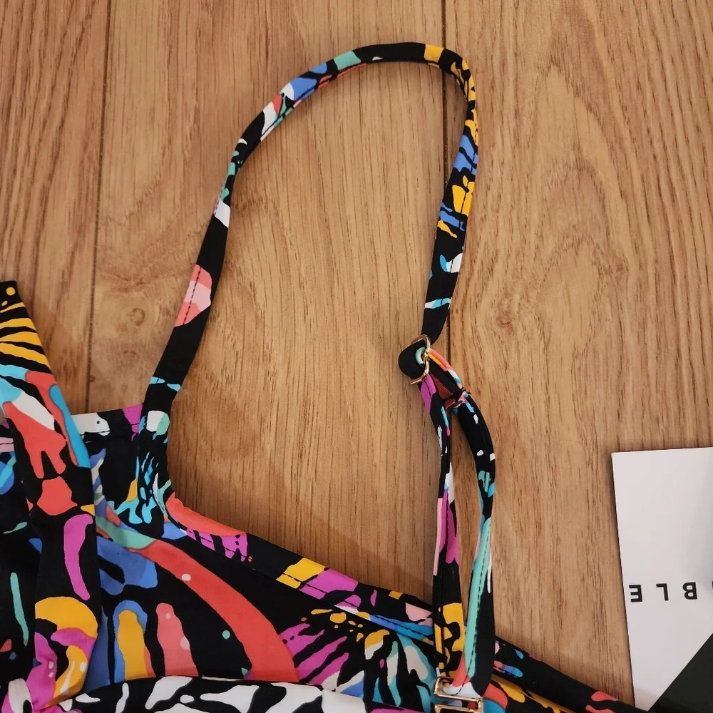 NWT Vera Bradley Reversible Bikini Top- Large
